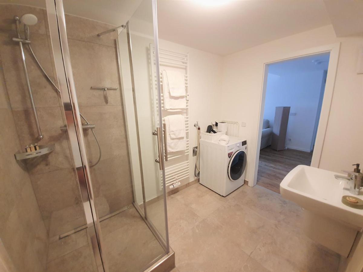Pb Ferienwohnungen - Fewo 1 - Stilvoll Eingerichtetes Apartment Im Herzen Senftenbergs Bagian luar foto