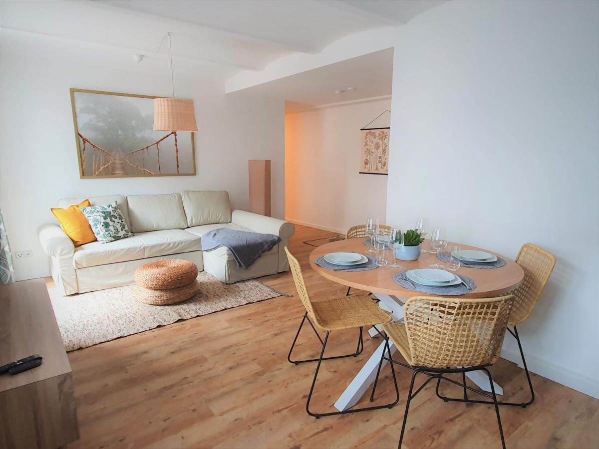 Pb Ferienwohnungen - Fewo 1 - Stilvoll Eingerichtetes Apartment Im Herzen Senftenbergs Bagian luar foto